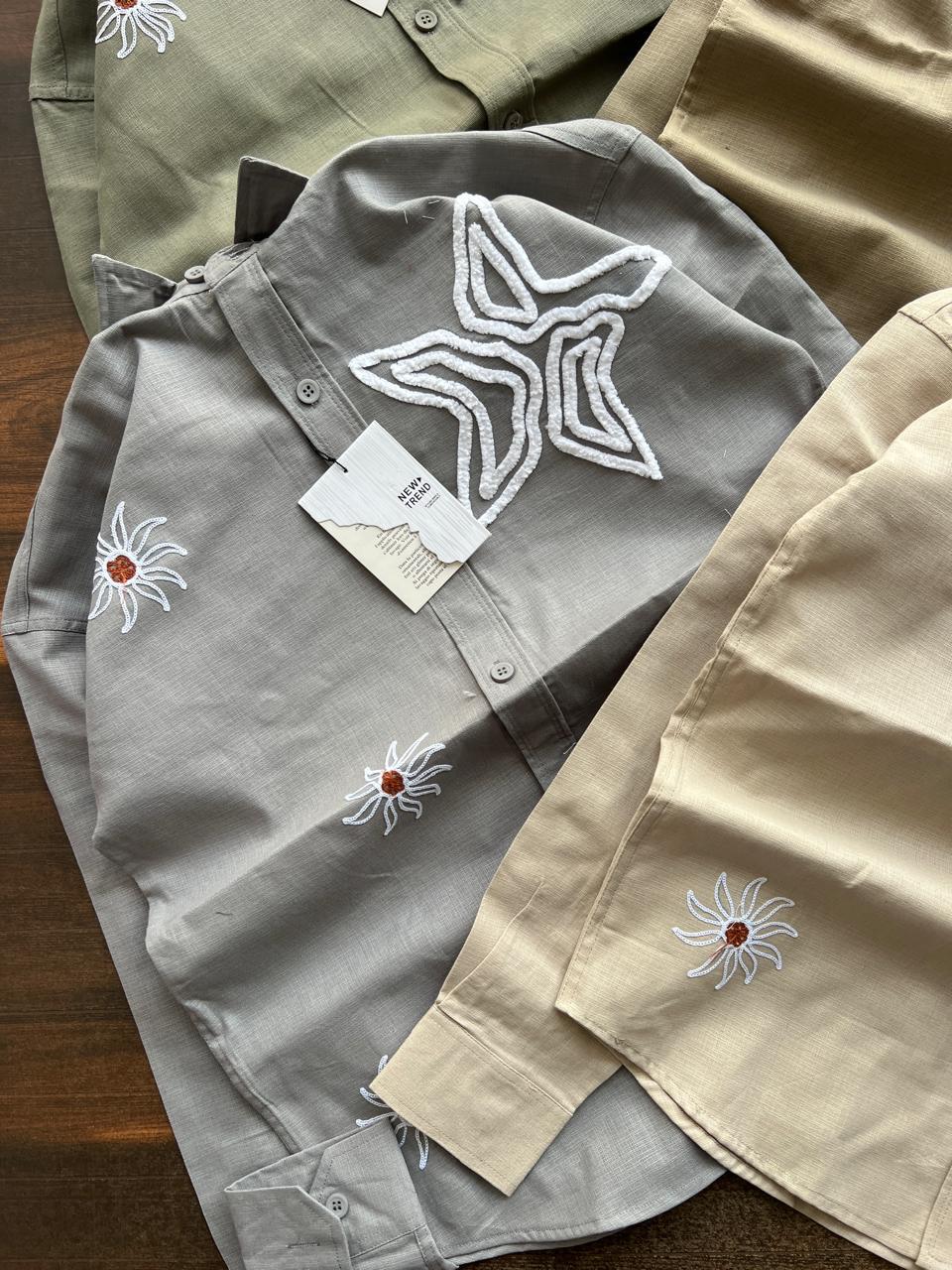 Daisy Puff Embroidered Linen Shirt — Relaxed Fit