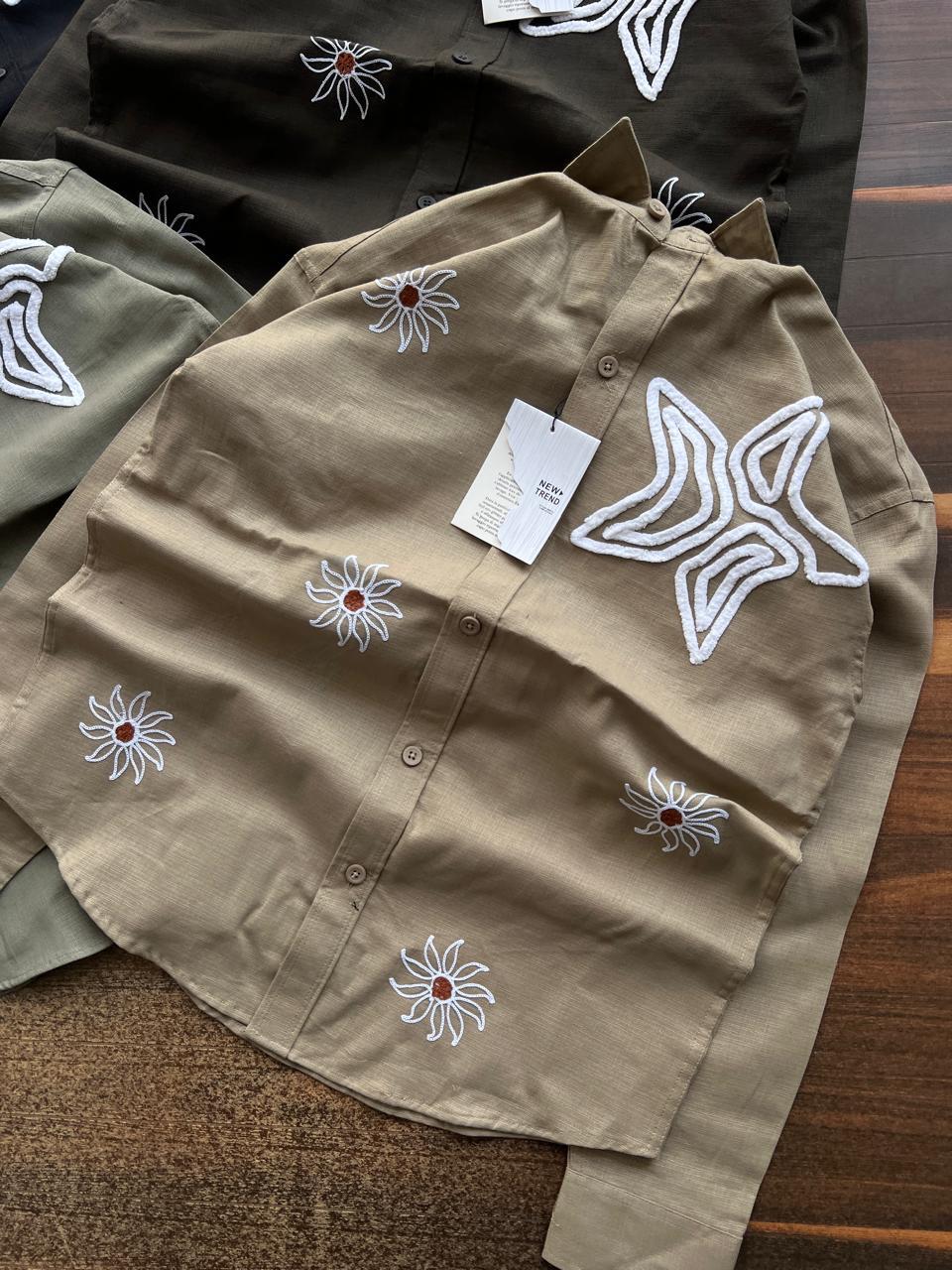 Daisy Puff Embroidered Linen Shirt — Relaxed Fit